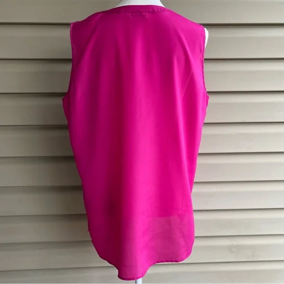 •TravelSmith• Raspberry Pink Semi-Sheer Blouse - Size Large - Picture 5 of 8